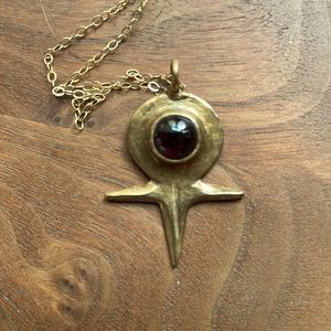 Alloyd metal handmade garnet Venus